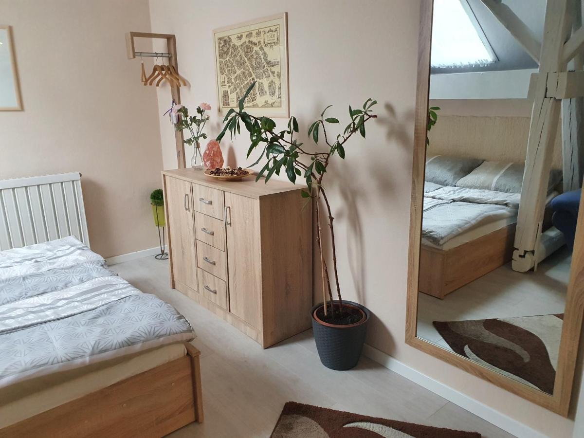 Moretti Apartman Lägenhet Eger Exteriör bild