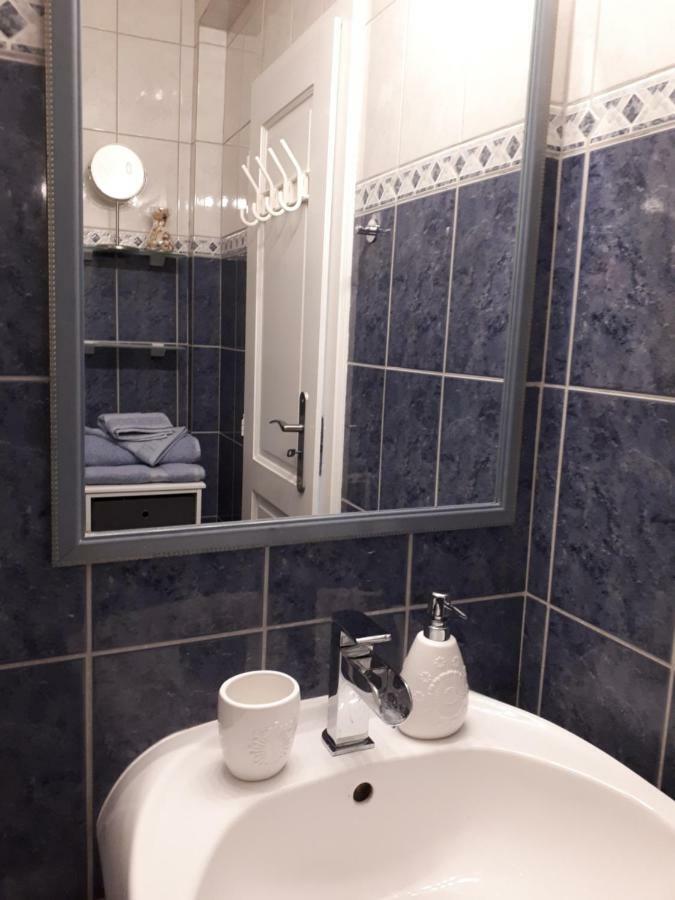 Moretti Apartman Lägenhet Eger Exteriör bild