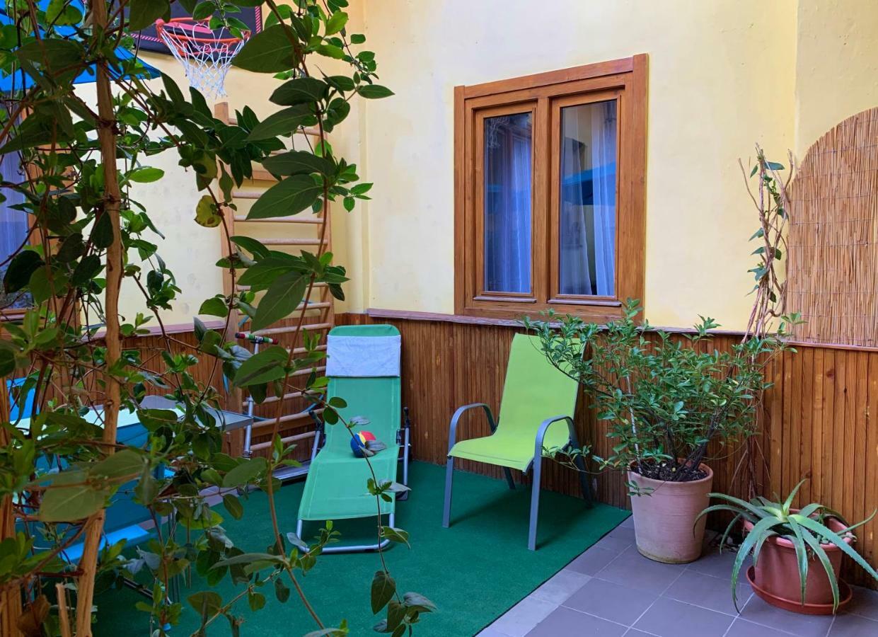Moretti Apartman Lägenhet Eger Exteriör bild